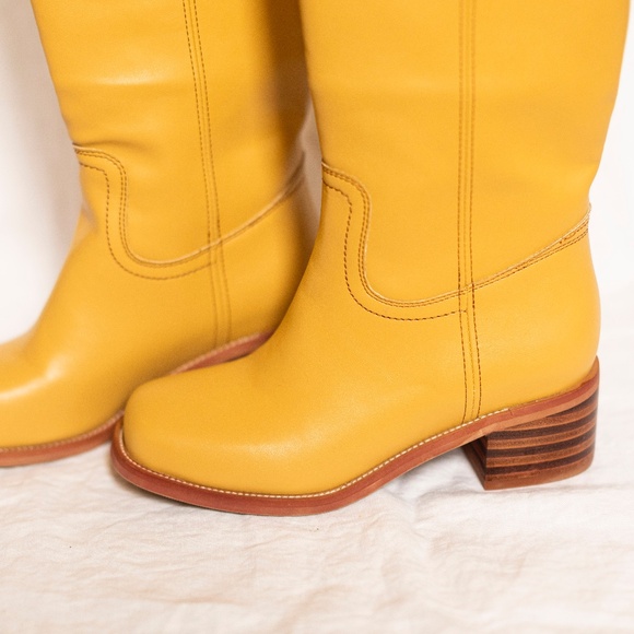 Banana Yellow/Tan Campus Style Boots Size 6.5 NWOB - Vegan Leather Knee-high ๐ข - Picture 5 of 13